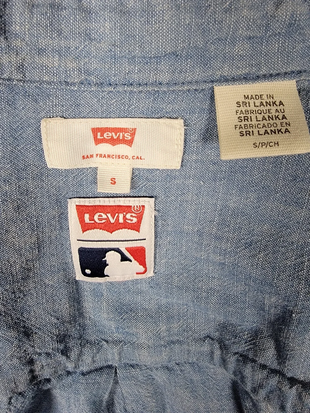 Levi's Light Blue Men's Chambray Button-Down Shirt with Red 'Cubs' Embroidery